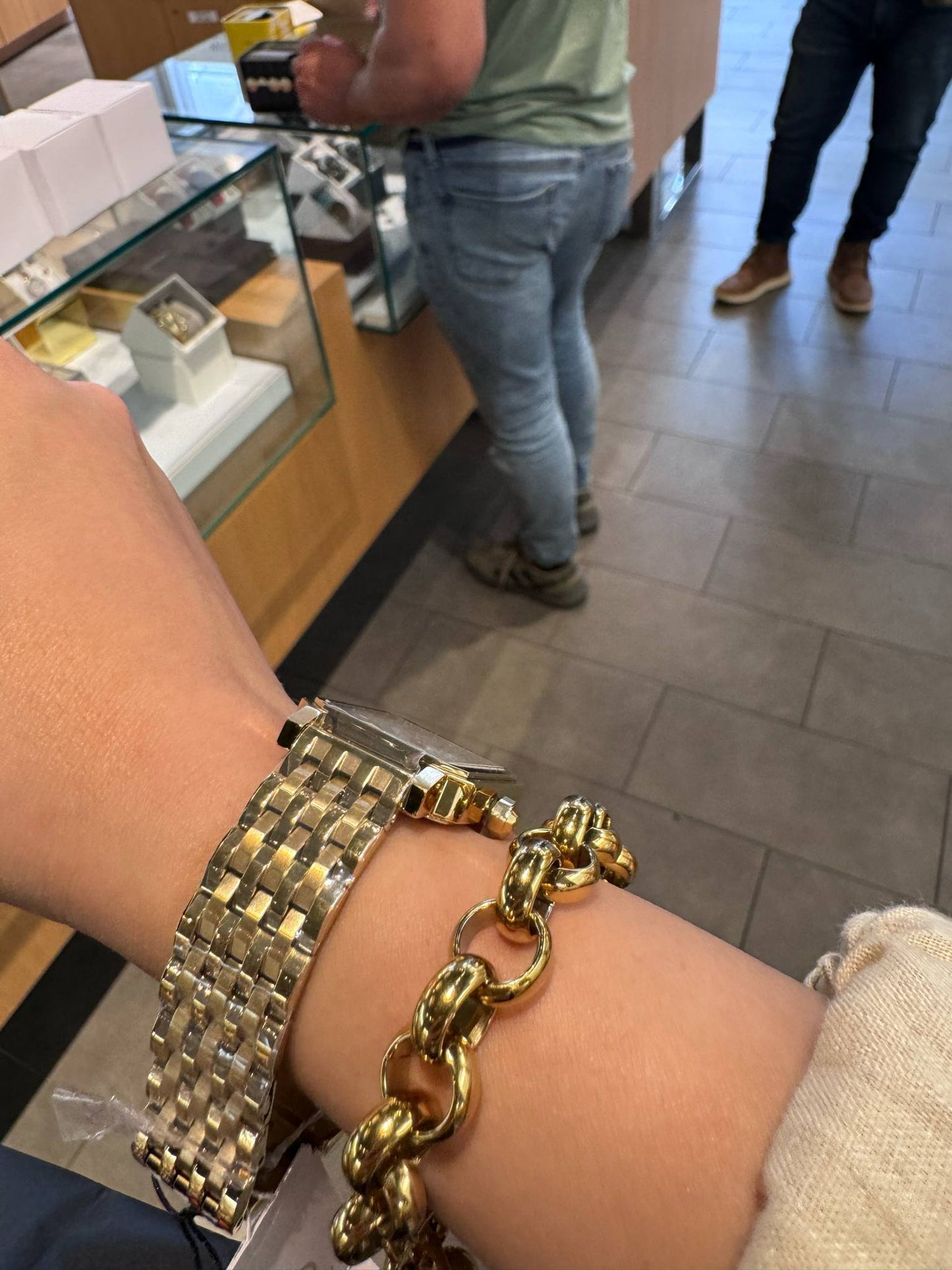 Tory Burch The Robinson - TBW1500 Gold One Size